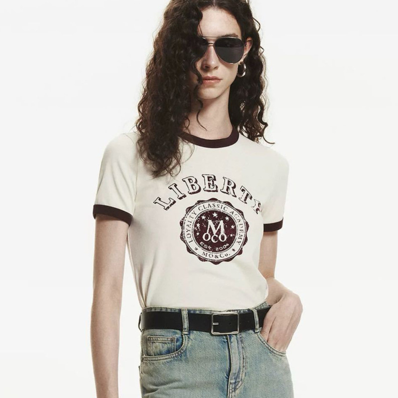 Nostalgic Magazine Style Mo*Co Flocked Print Color-Block Short Sleeve T-Shirt American Retro Regular Shoulder Round Neck Top