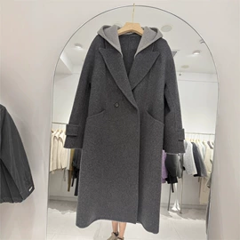 女式毛呢外套;女式针织衫;皮草