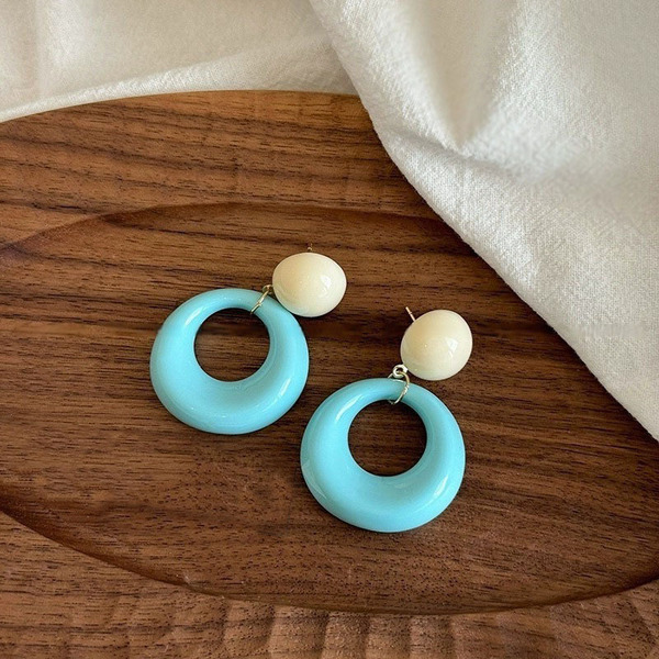 夏日圈圈耳环女小众设计圆圈2025新款夸张耳饰夏天多巴胺耳圈耳饰