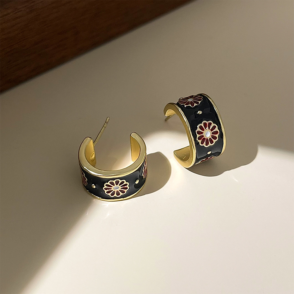 耳语_0000s_0005_组 60 拷贝.jpg