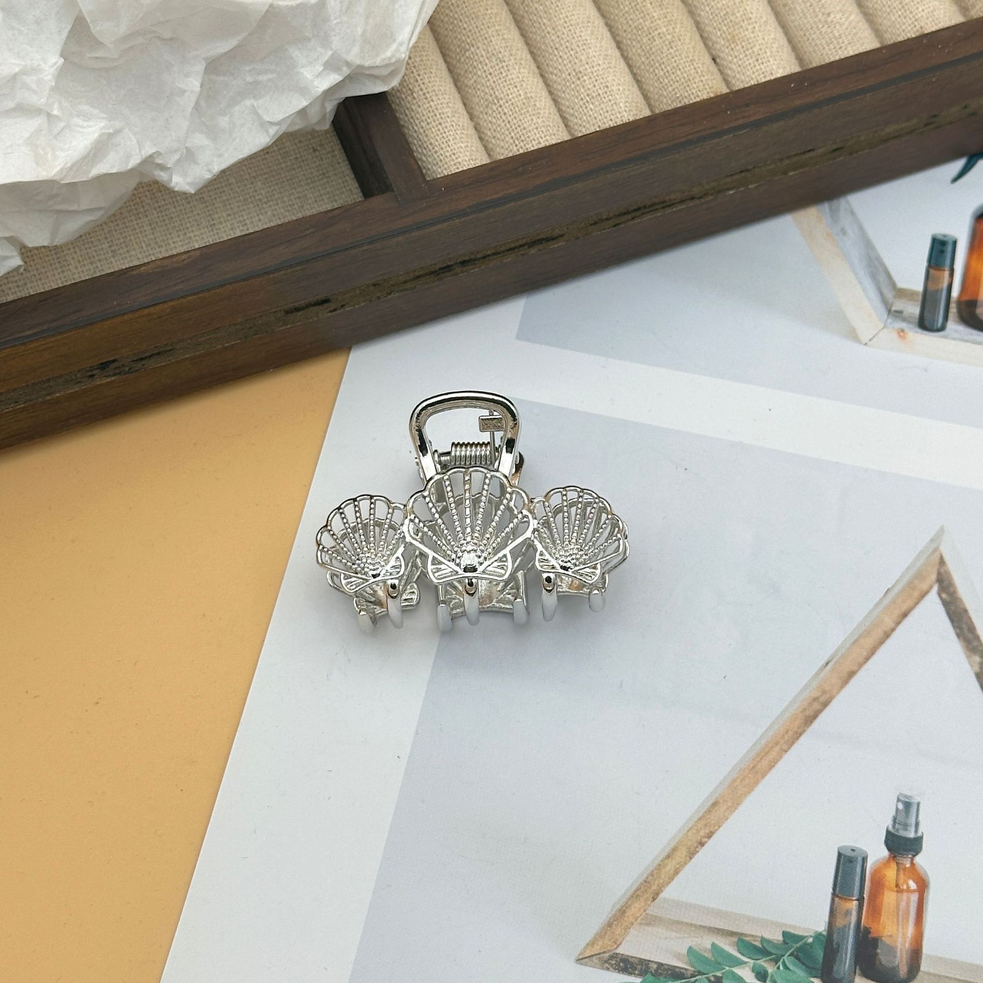 Shell Pattern IG Style Marine Style Women's Shell Metal Plating Hollow Out Hair Claws