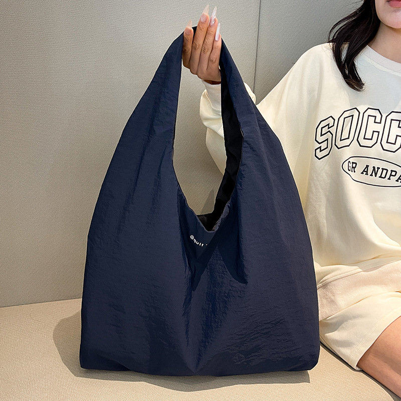 Japanese nylon capacious one-shoulder bag