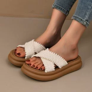 Женские пляжные шлепанцы с перекрестными ремешками, толстой подошвой, летняя новинка 2025 года, в стиле бохо-фея, мягкая подошва