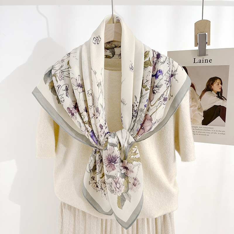 Pequeña moda de verano fresca, temperamento de alta gama 90 bufanda cuadrada con estampado de flores de temperamento de tendencia para damas image 7