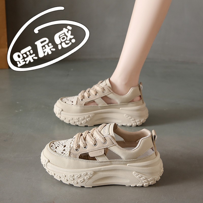 Pisar mierda sensación de fondo grueso hueco zapatos deportivos para mujeres verano 2025 nuevos zapatos casuales zapatos de malla transpirables suaves