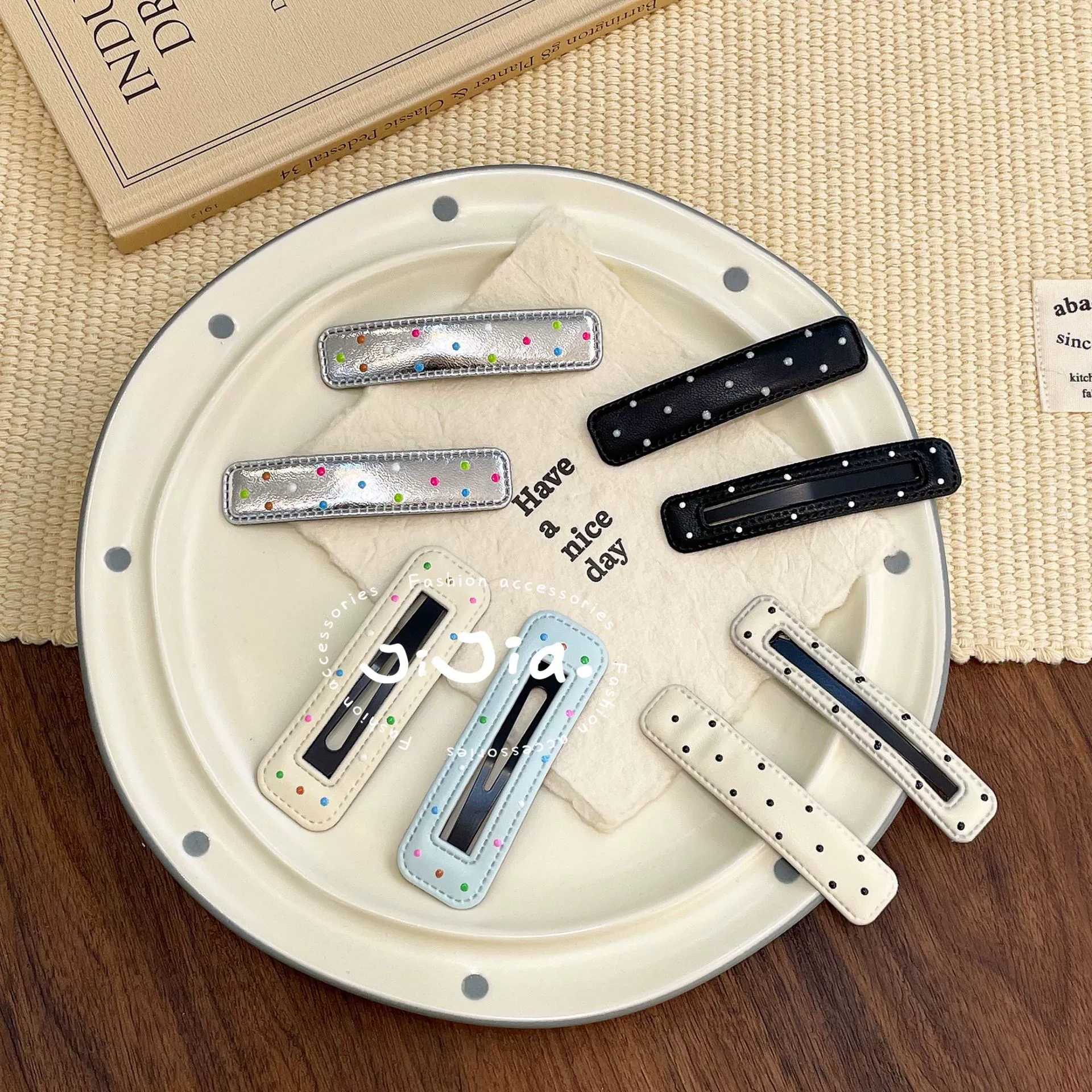 Cute harmless hairgrip, bangs, simple and elegant design