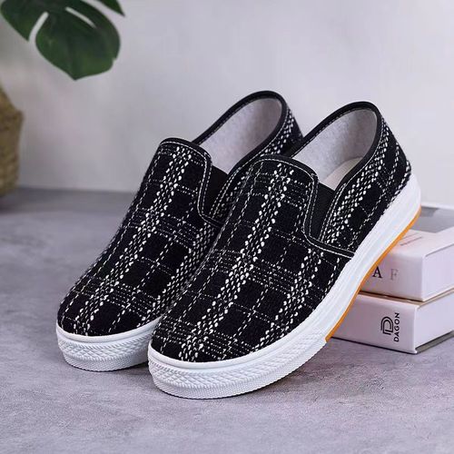Leather-soled Old Beijing style cotton shoes for women, spring and autumn edition, white women's casual fashion versatile anti-slip board shoes for women, student shoes