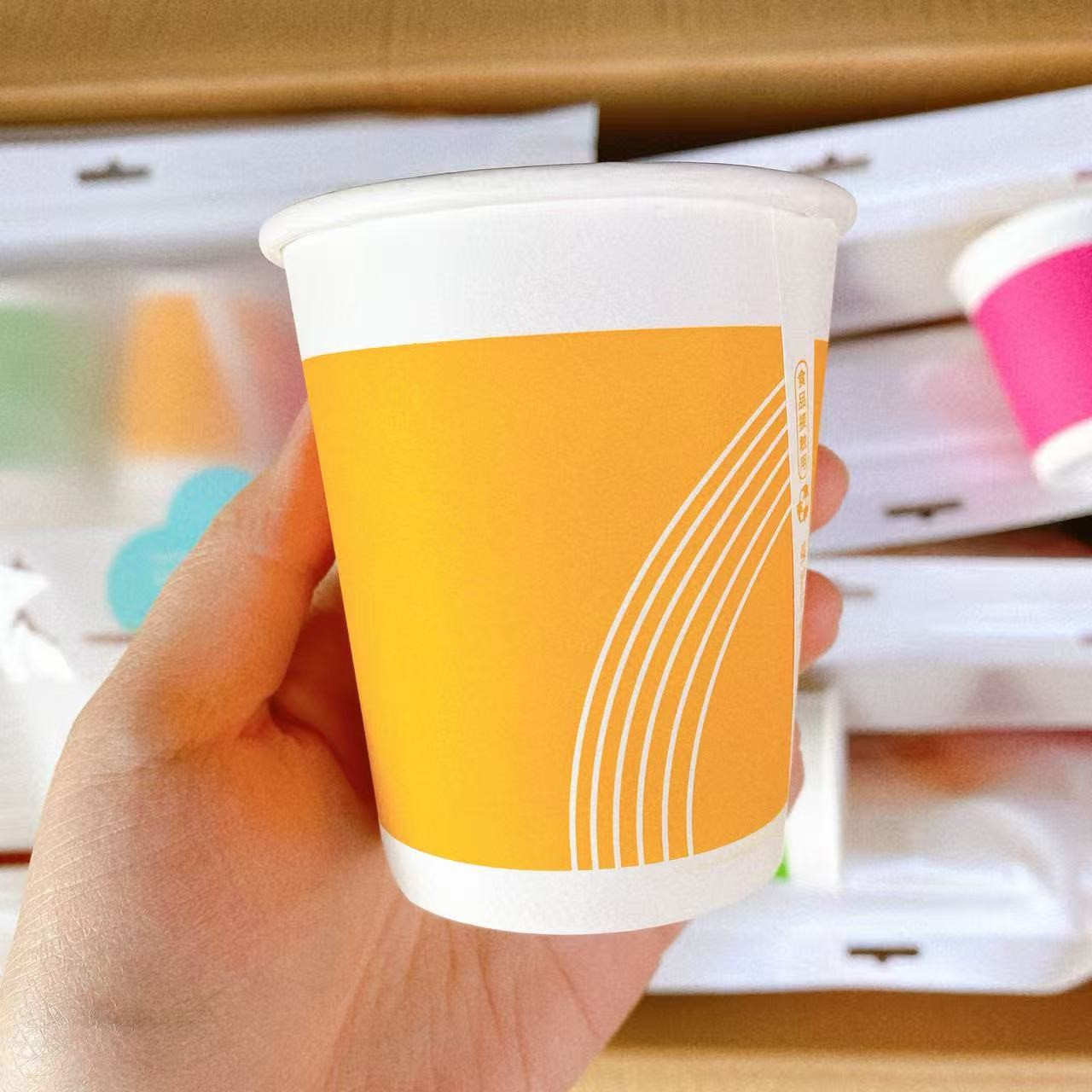 100 tazas de papel desechables para beber tazas de agua domésticas comerciales espesadas tazas de té tazas de café