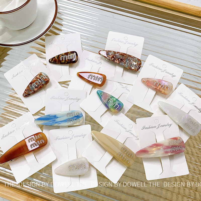 Duo Wei Accessories French Retro Acetate Clips with Diamond Letter Hair Clips, Side Clips for Ears and Fringe, Children's Hair Accessories