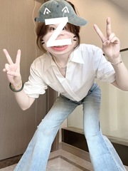 上新白色v领短袖衬衫女装夏季法式气质宽松百搭通勤上衣别致衬衣
