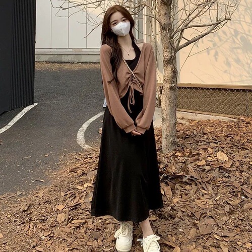 Two-piece women's spring new collection: Plus-size, Mori-style, loose-fitting, figure-flattering long dress with drawstring and halter neck—perfect for an Instagram-worthy look.