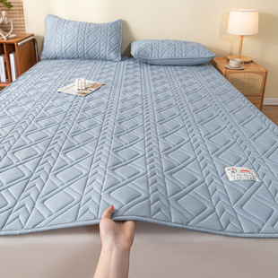 Factory wholesale class A soybean fiber quilted mattress machine washable thickened mother and infant grade antibacterial anti-mite one-piece mattress