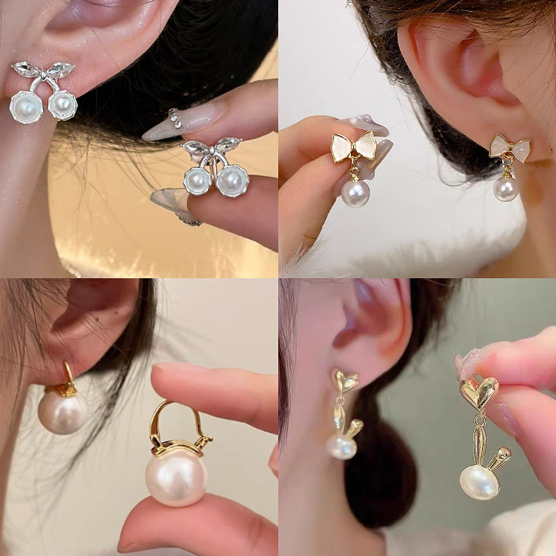 1 Pair IG Style Geometric Plating Inlay Alloy Artificial Pearls Rhinestones Opal Earrings display picture 5