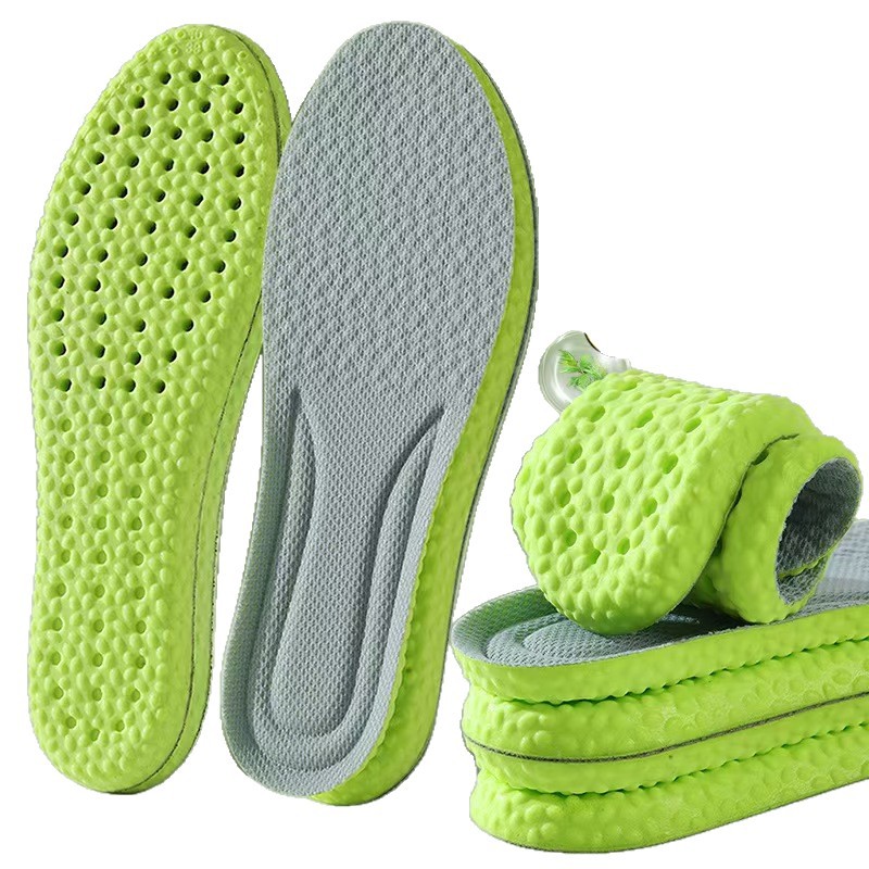 Los fabricantes envían plantillas para pisar heces, hombres y mujeres, comercio electrónico, deportes súper suaves, correr, amortiguación transpirable, aumento de la plantilla al por mayor