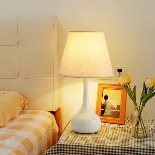 Fabric table lamp bedroom bedside lamp Nordic retro bedside counter lamp high-end warm atmosphere night light
