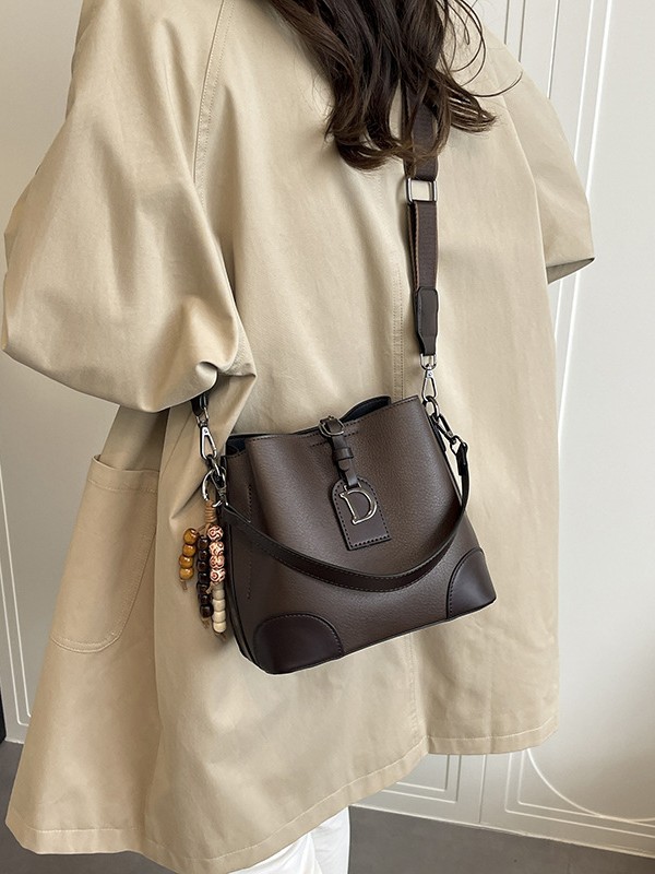 Bolso de nicho retro, bolso de moda, bolso de balde, mujer 2025, nuevo estilo de estilo extranjero, bolso de hombro, bolso de mochila coreano