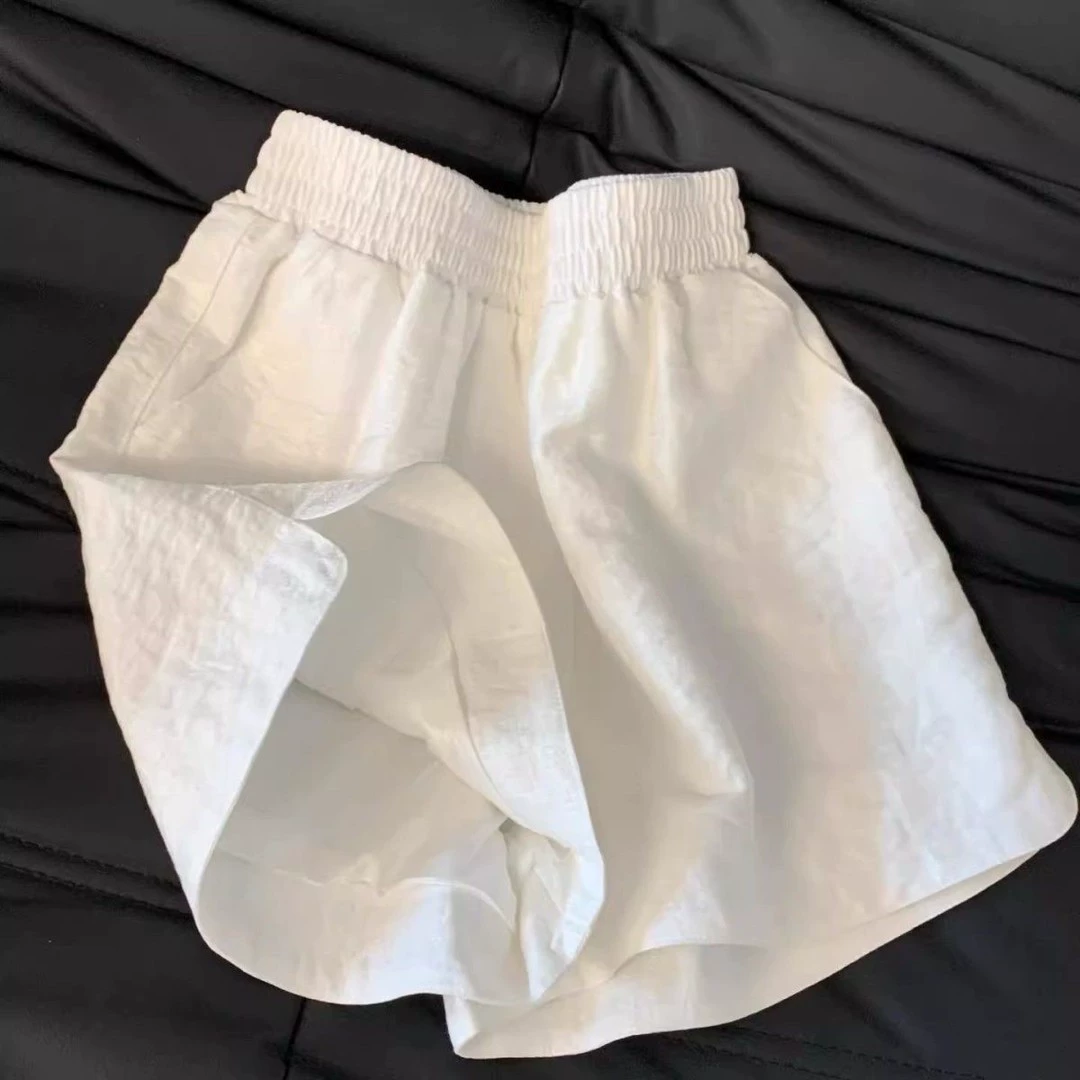 Белые женские шорты, тонкие, блестящие, быстросохнущие, свободные, утягивающие, широкие повседневные шорты, черные и другие.