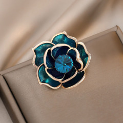 優雅なツバキの花のブローチの高級な女性の気質の小さい香風の胸の花の小さい大衆の高級なデザイン感のピンのスーツの装飾