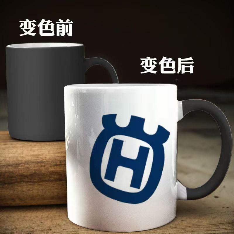 Fábrica directa de transferencia térmica de tazas de recubrimiento de sublimación térmica de cerámica al por mayor brillante esmerilado caballo mágico de cambio de color