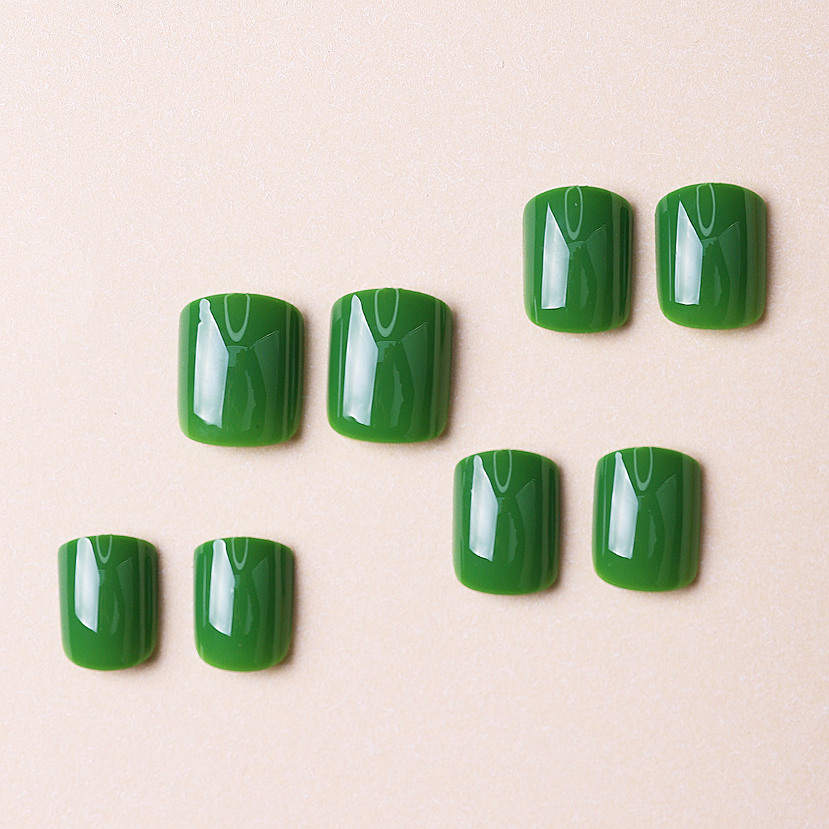 Fuente de fábrica directa transfronteriza color sólido corto blanco verde desgaste de uñas falsas parches de uñas al por mayor