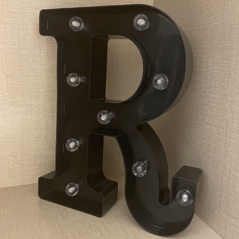 R