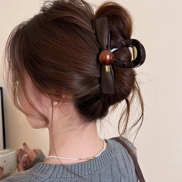 Bow ball gold label - about 8cm