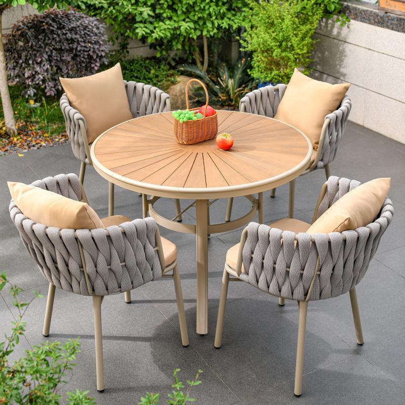 Mesa y silla al aire libre diseñador creativo bar patio mesas y sillas de tres piezas mesas de té sillas de caña modernas y minimalistas muebles
