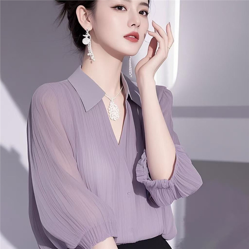 연한 보라색