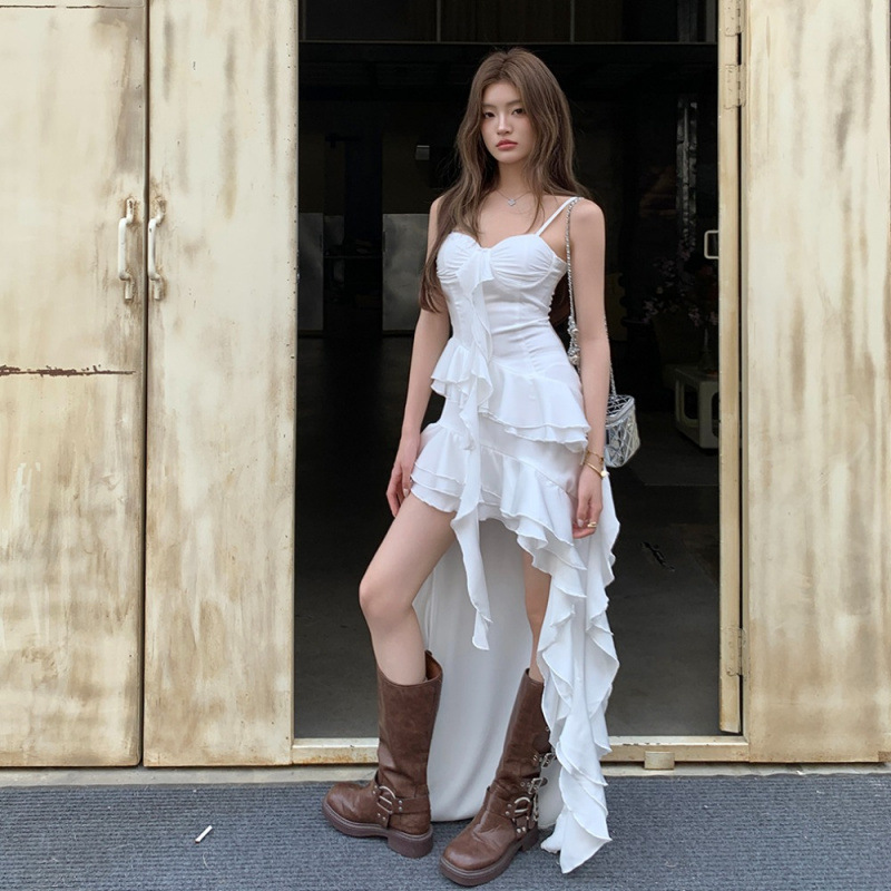 夏の新しい不規則な花のつぼみスカート気質白いフリルサスペンダードレス女性用|undefined