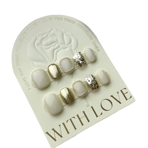 [Purely handmade real shot] Wear fake nails to look white, milky white, champagne gold sequins, mirror manicure, removable
