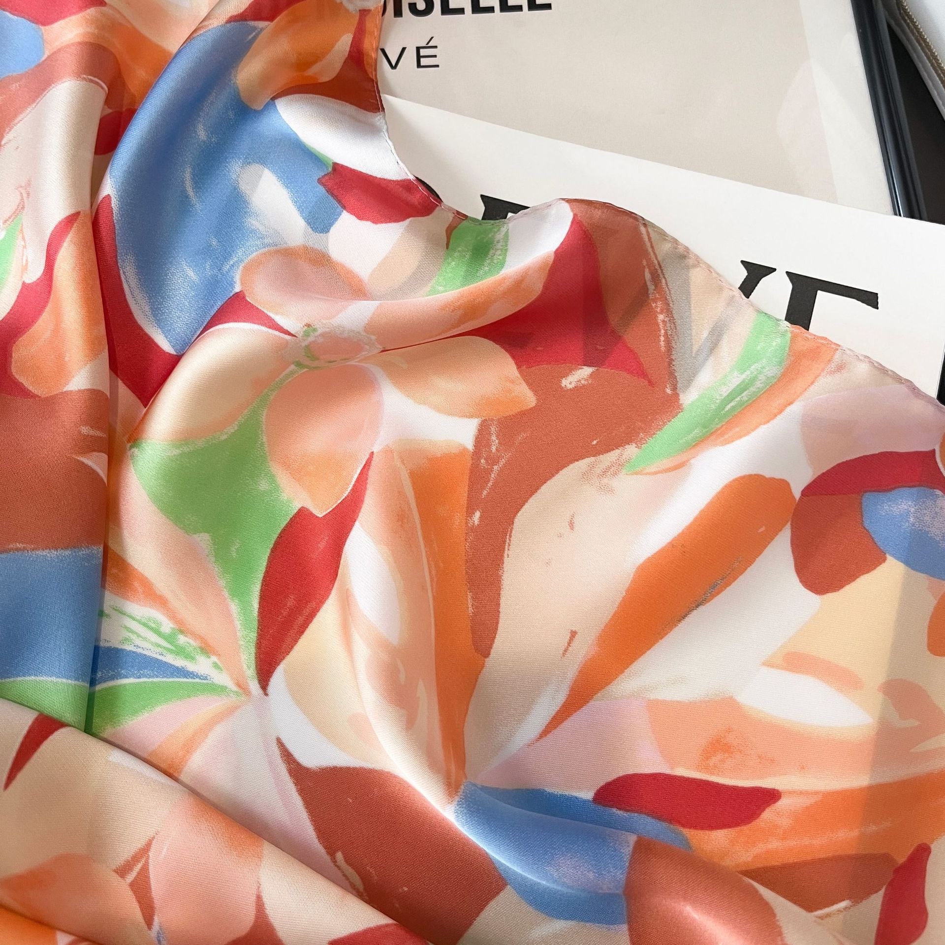 Small Square Scarf Floral Printed Versatile Neck Scarf For Women_voghion.com