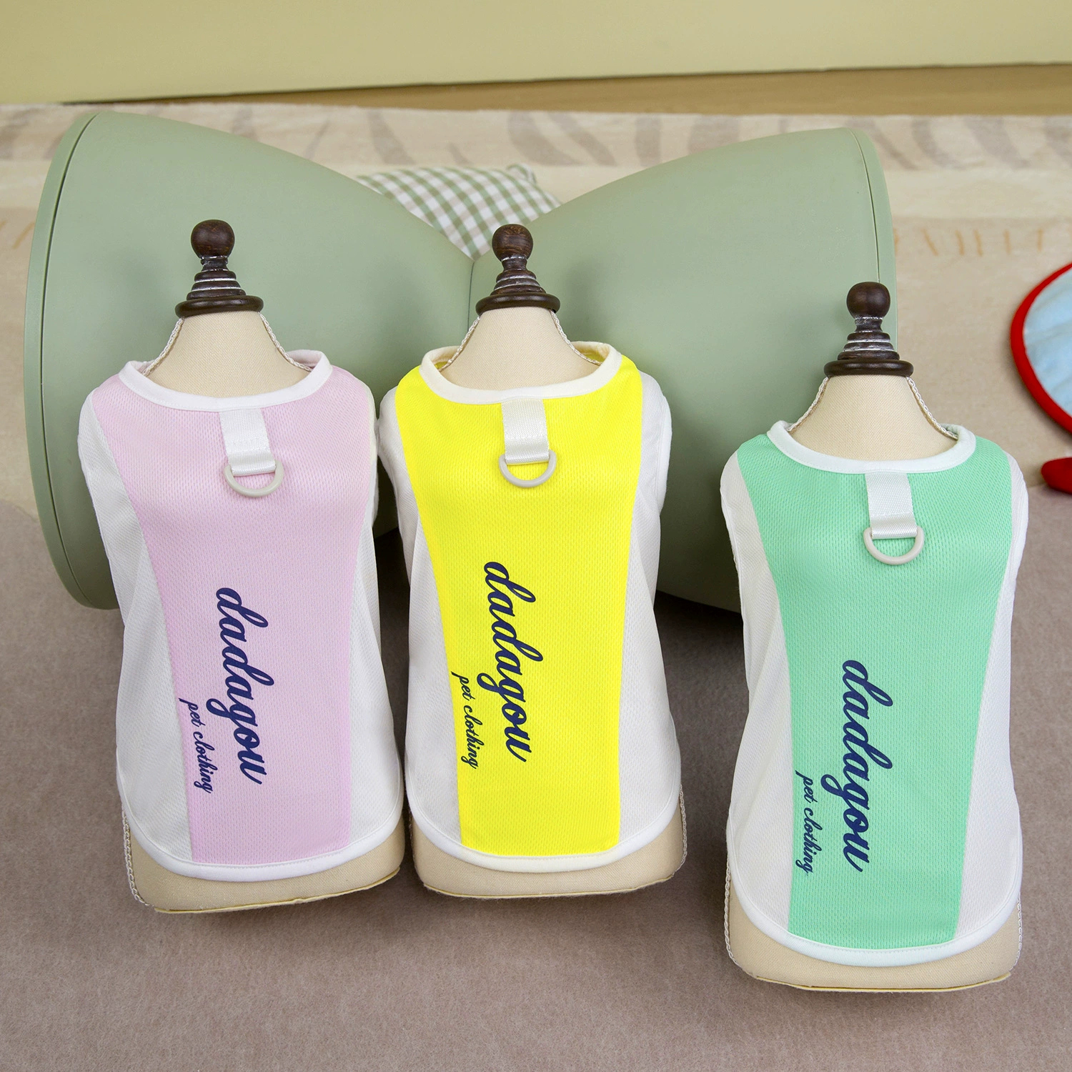 Домашние собаки Одежда для домашних животных Одежда для домашних животных весной и летом