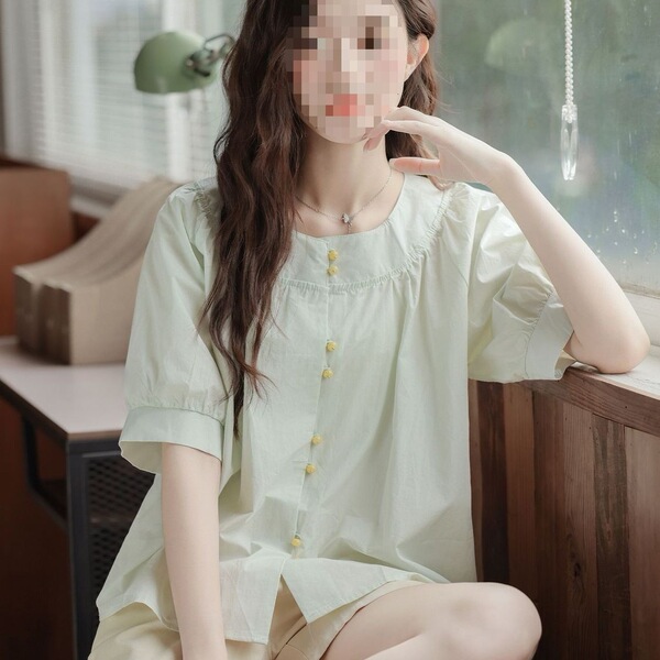 Design fresh summer shirt with a round collar