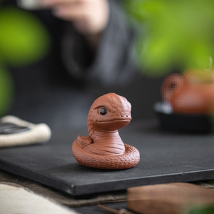 Cute Little Snake Tea Pet Made of Purple Clay, Creative and Adorable, Suitable for Keeping Small Snakes, Tea Table Ornament, Zodiac Year of the Snake Mascot Gift