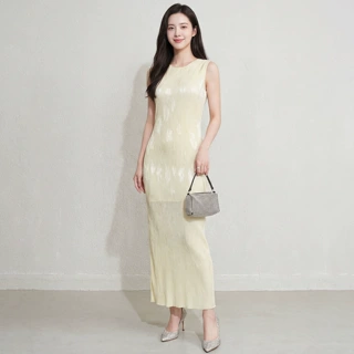 高端轻奢褶皱无袖连衣裙女2026夏季新款气质高级感宴会礼服背心裙
