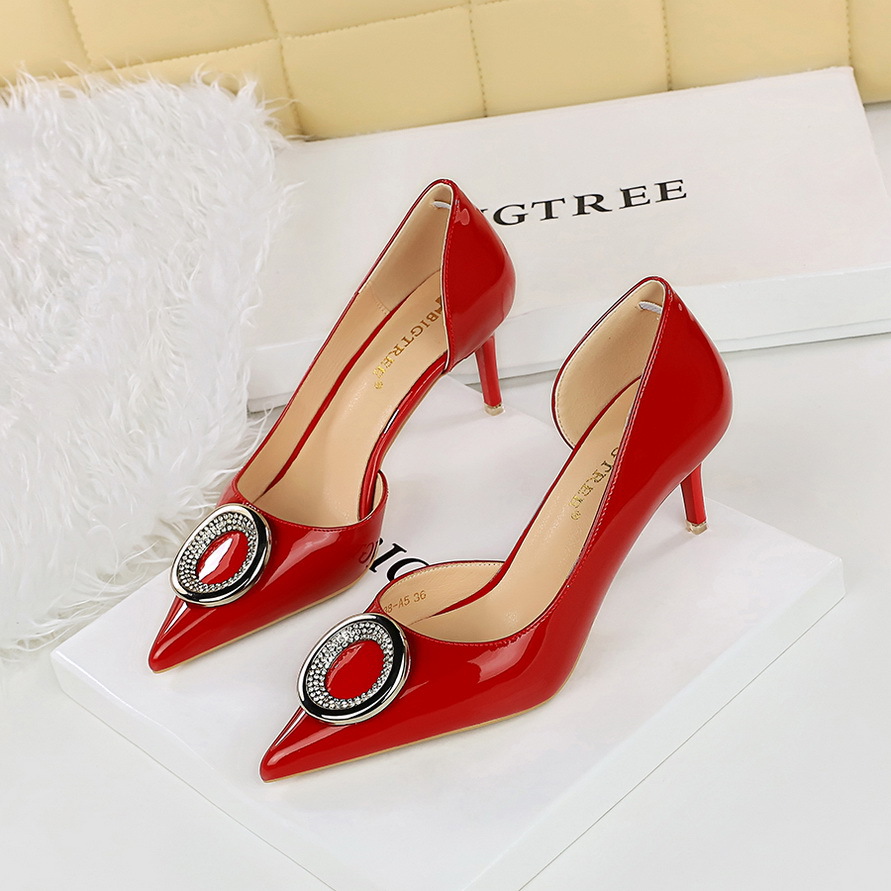 Stiletto Pumps Damen High Heels Mit Spitzer Kappe Aus Lackleder_voghion.com