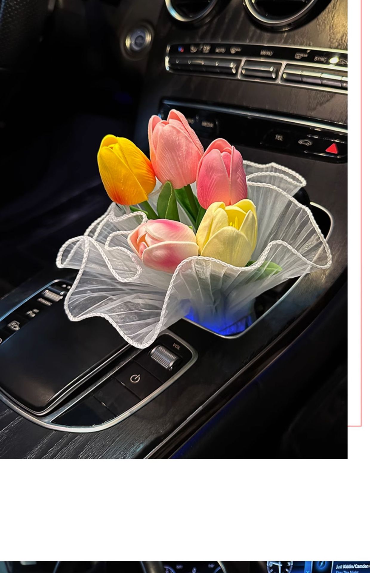 Car ornaments tulip bouquet ins style 2024 Internet famous new car center console interior decorations for girls