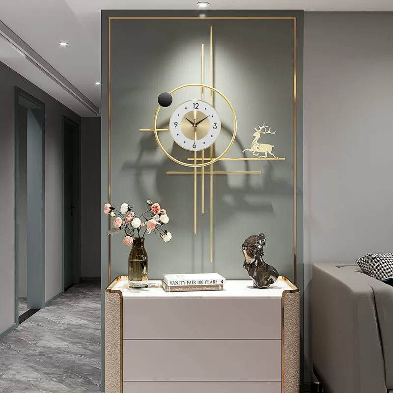 Creative fashionable wall quartz watch, light luxury style, simple and elegant design