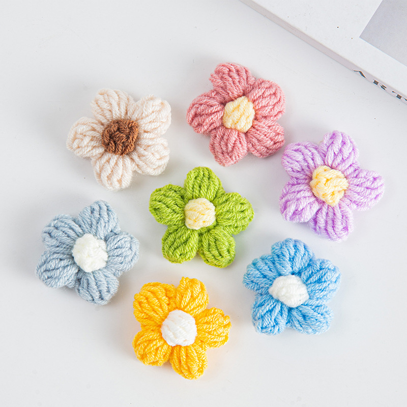 Handgefertigte Gehäkelte Blumenbrosche Für Damen Kunstblume_voghion.com