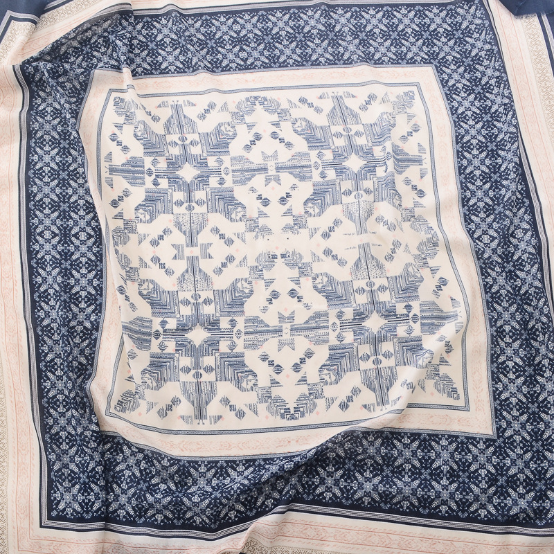 Venta caliente transfronteriza elegante moda fresca bufanda de seda del todo fósforo de las mujeres deshilachadas bufanda cuadrada grande geométrica rombo algodón y lino sensación bufanda