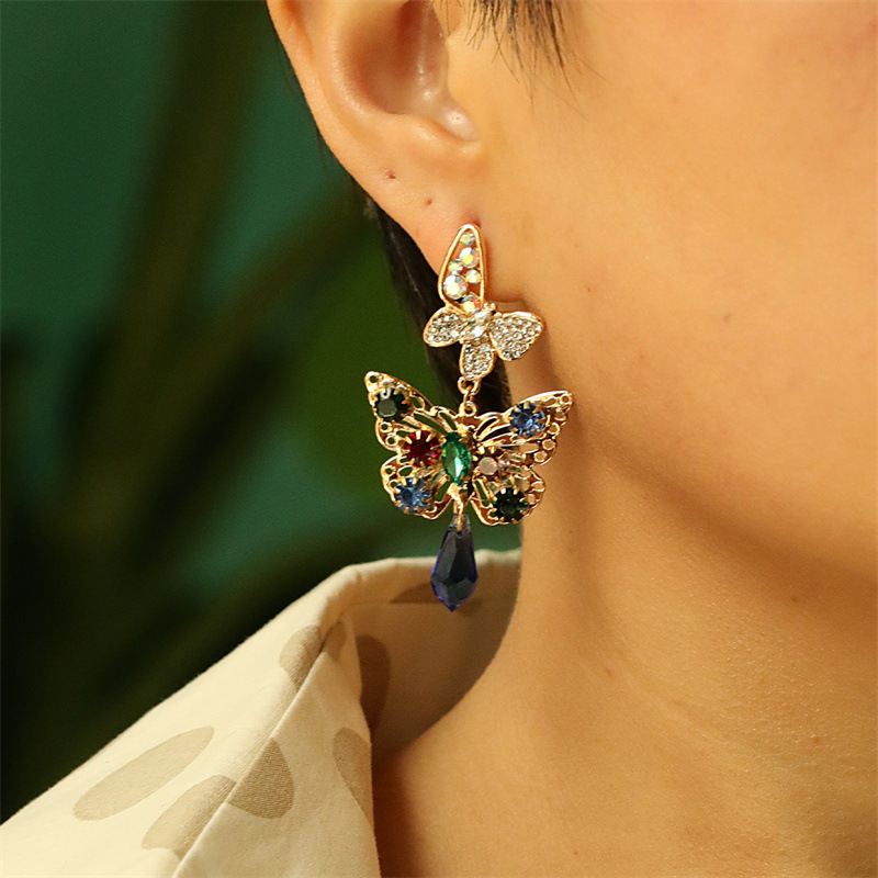 New Style Creative Colorized Butterfly Alloy Inlaid Rhinestone Earrings display picture 1