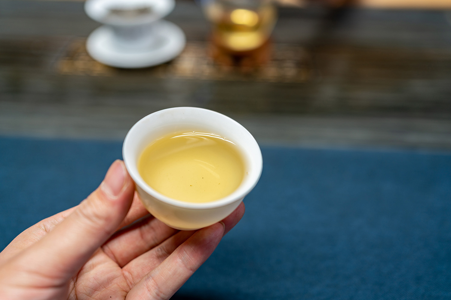 烫金老班章 (8).jpg