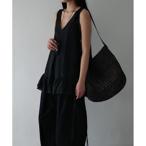 New 2025 European High-Quality Summer Versatile Slimming Sleeveless Tank Top Women's Loose Slimming Top Trendy