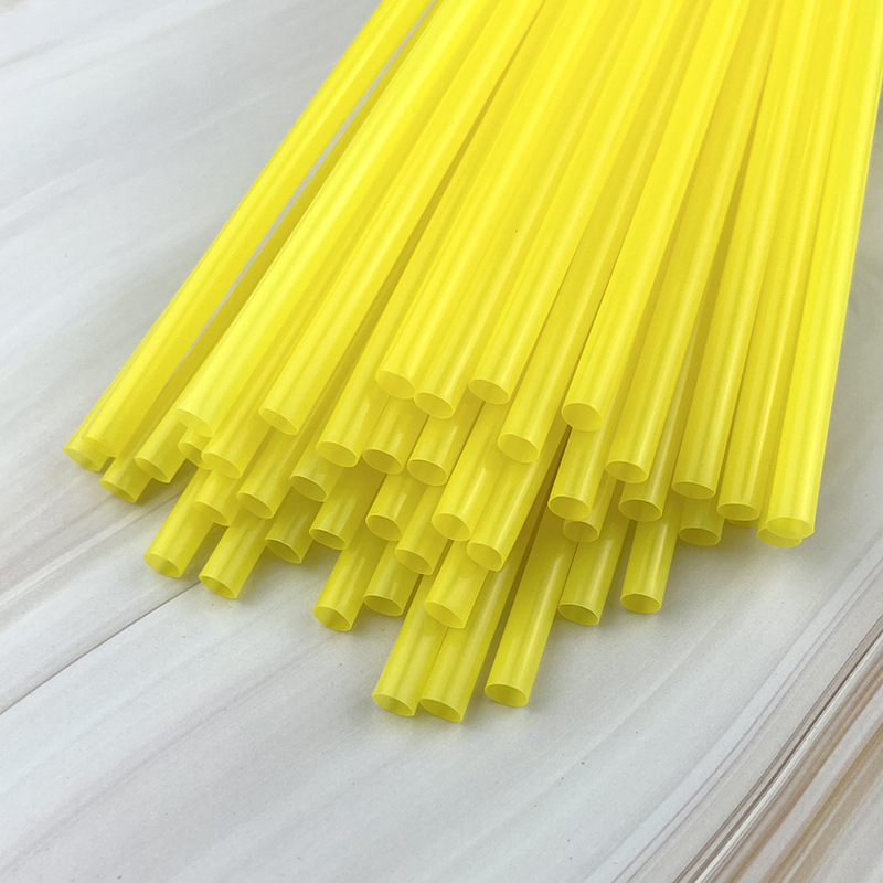 En stock suministro desechable de plástico color paja kindergarten los niños hecho a mano DIY tubo colorido tubo recto 100 unidades