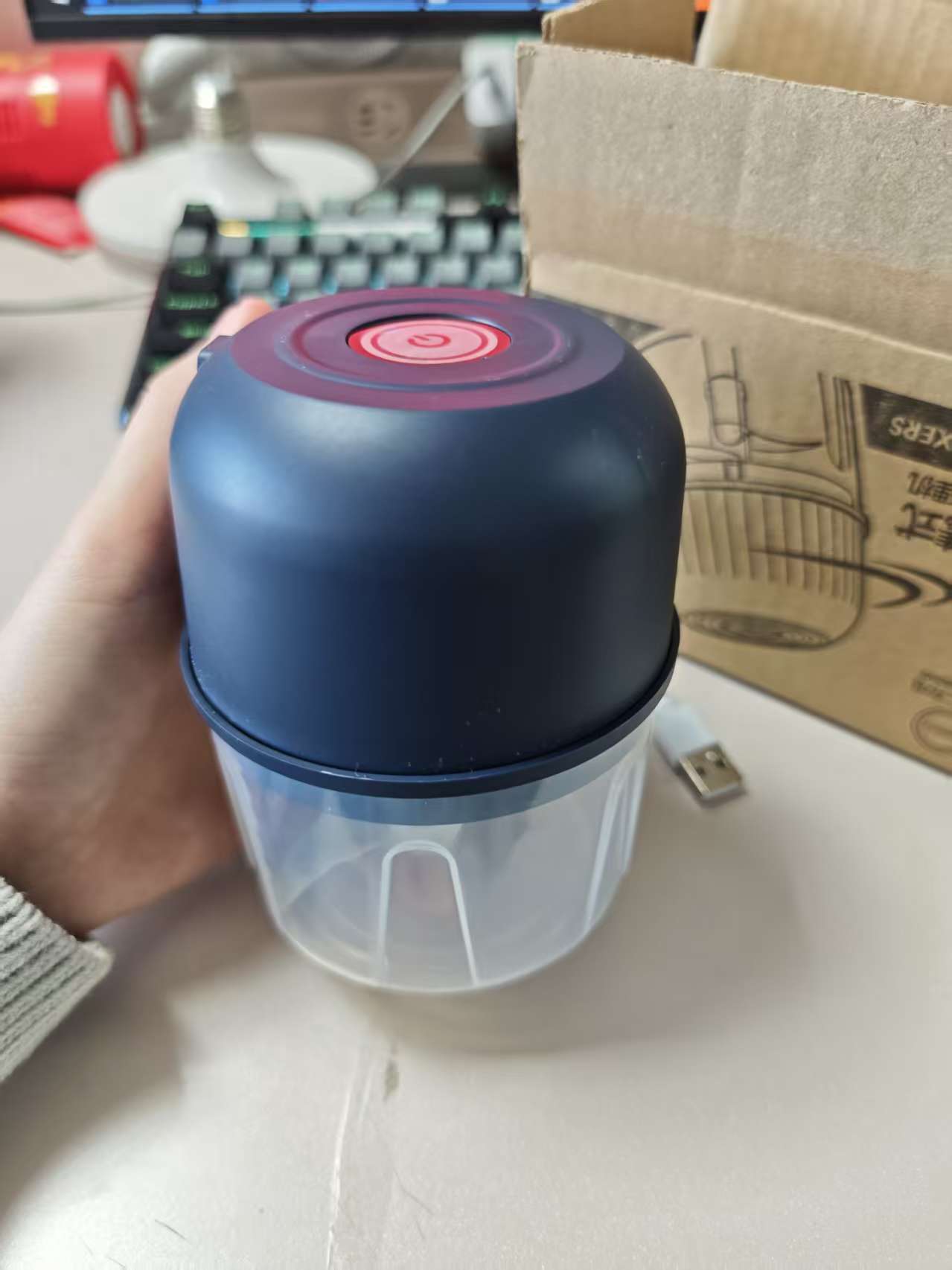 Ev küçük sarımsak çırpıcı, tam otomatik mutfak sarımsak çırpıcı, kıyma makinesi, elektrikli sarımsak çırpıcı, sarımsak ezmesi artefaktı