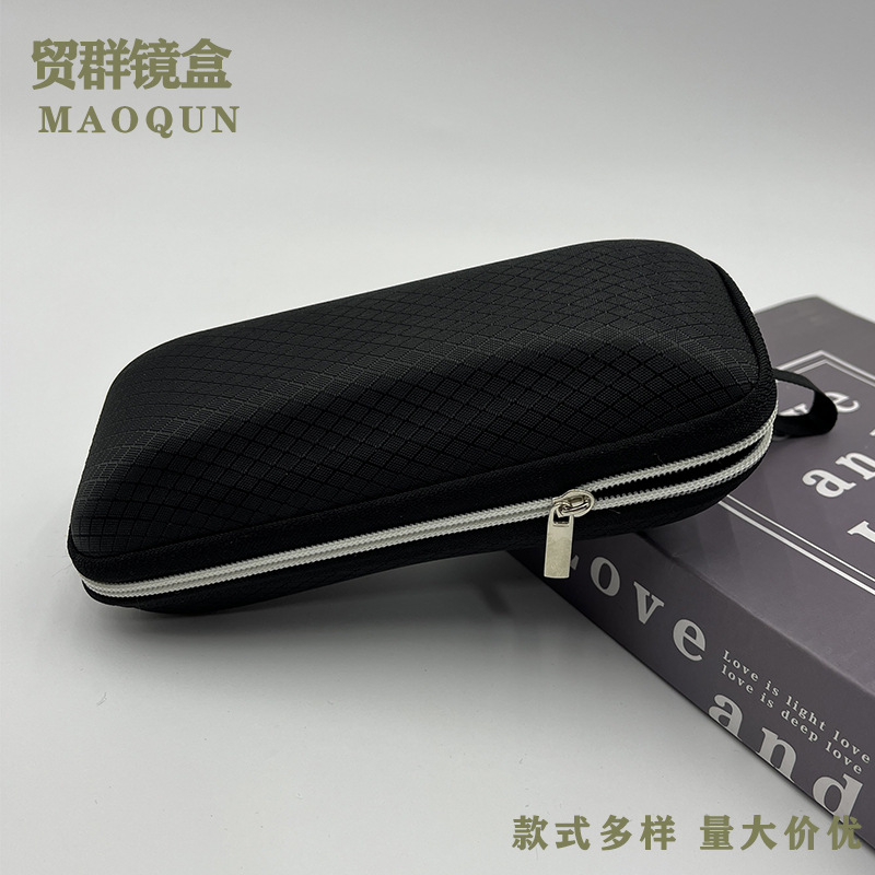 黒いファスナーのメガネケースEVAファスナーのサングラスの包装は軽くて携帯できます。