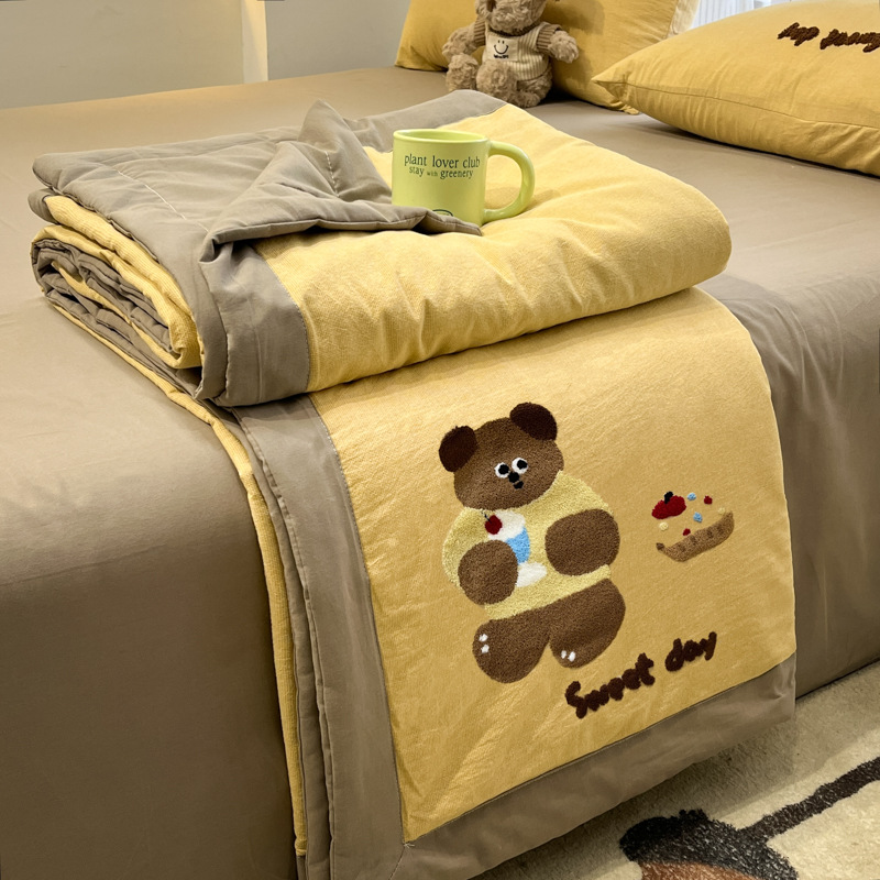 Edredón fresco de verano de algodón Edredón de aire acondicionado Dormitorio individual Edredón de verano Juego de cuatro piezas Edredón de verano lavable a máquina
