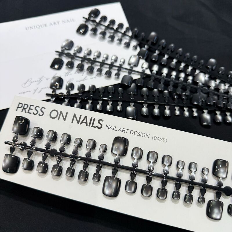 Toe Nails with Black Base and White Cat Eye Glass Beads, Nail Polish Gel Spray, Semi-Finished Pre-Made Manicure Nails, Toenails