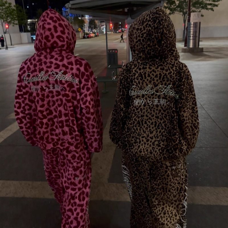 Autumn and Winter Ins Style European and American Fashion American Aesthetic High Street Leopard Print Letters Hot Diamond Crop Sweatshirt for Men and Women