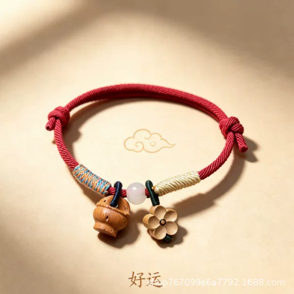 Peach Stone Bracelet, Peach Wood String Bracelet for Men and Women, Chinese Style Safety Charm for the Year of Birth, Protective Bracelet, Gift for Best Friends, National Trend